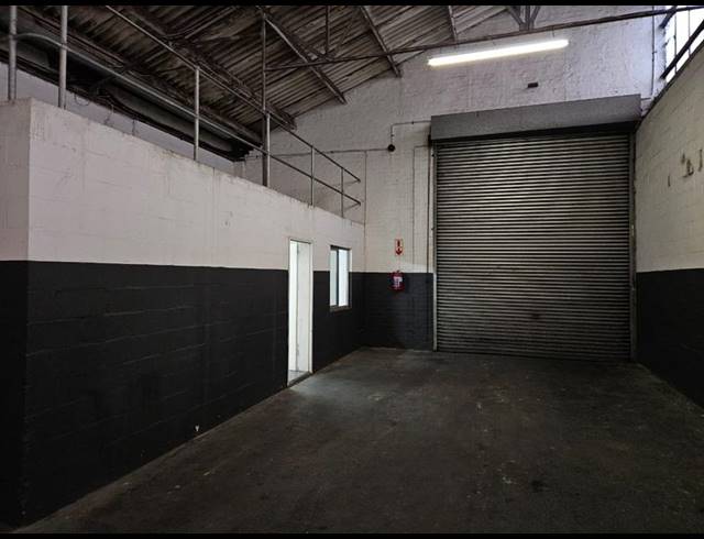 INDUSTRIAL PROPERTY TO RENT IN EPPING